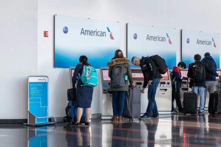 Does American Airlines Automatically Check You in?