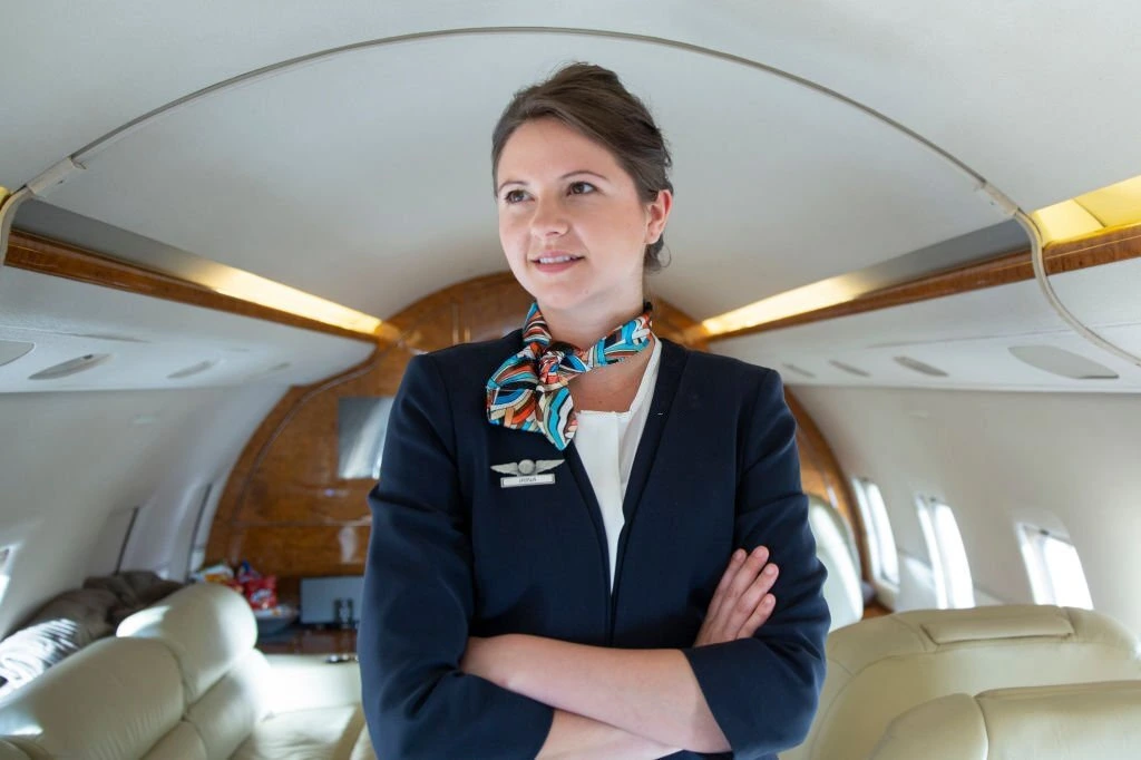 Does Delta or American Airlines Pay More