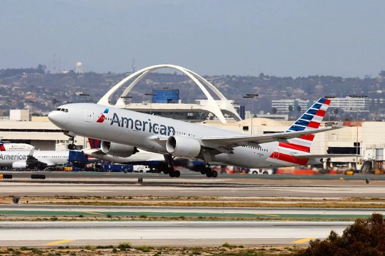 What are American Airlines Flight Cancellation Policies?