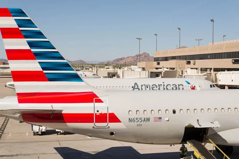 What Identification is Needed for American Airlines?