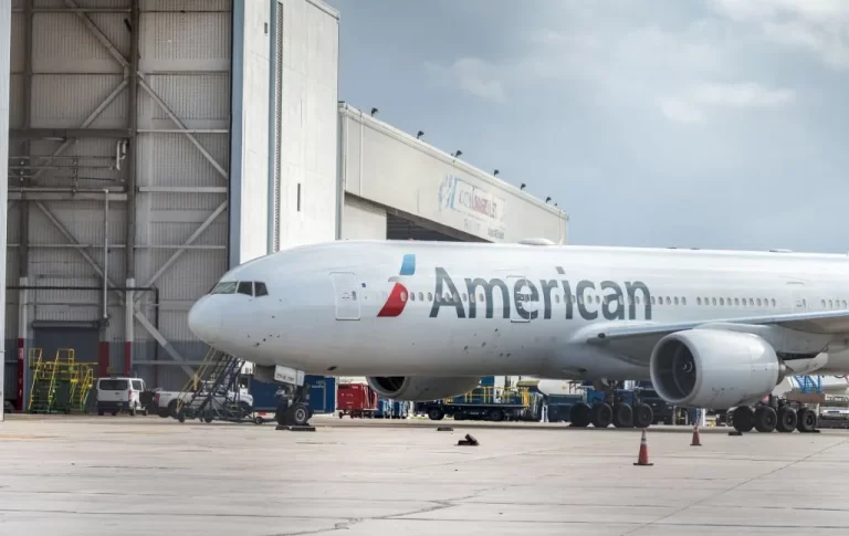 How Much Do American Airlines Interns Get Paid?